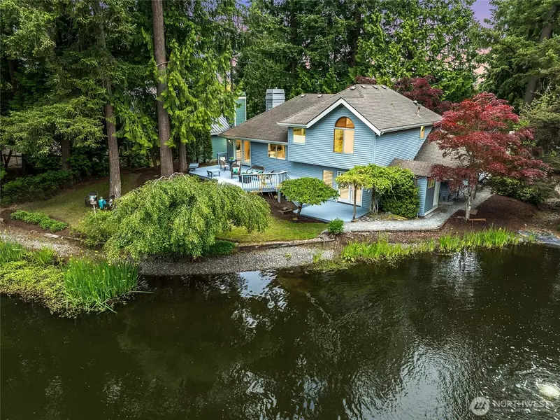 11423 NE 104th ST, Kirkland, WA 98033