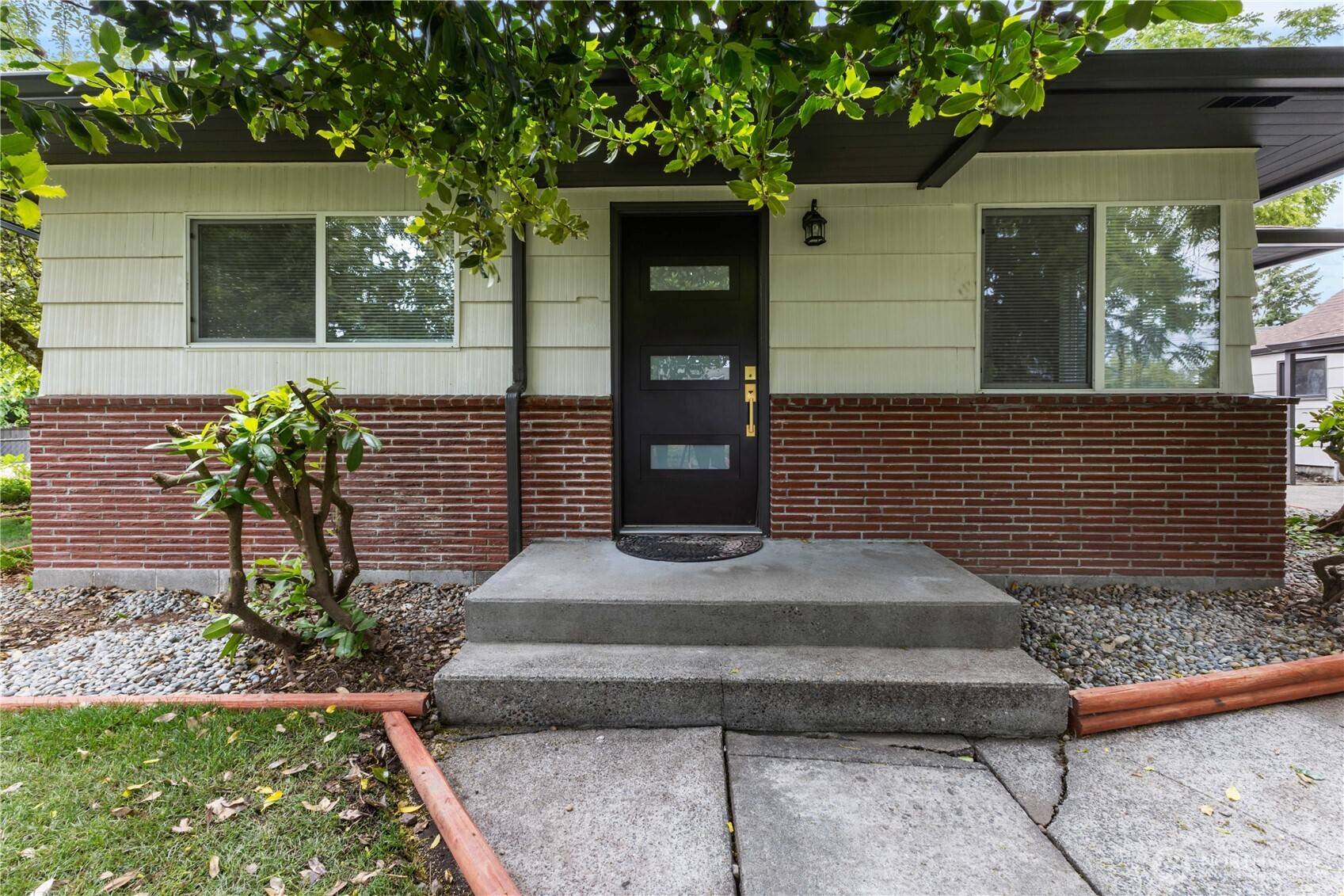 10303 40th AVE E, Tacoma, WA 98446