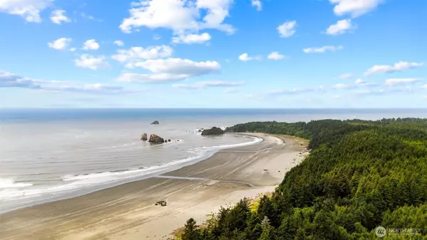 Taholah, WA 98587,38 Ocean view DR S