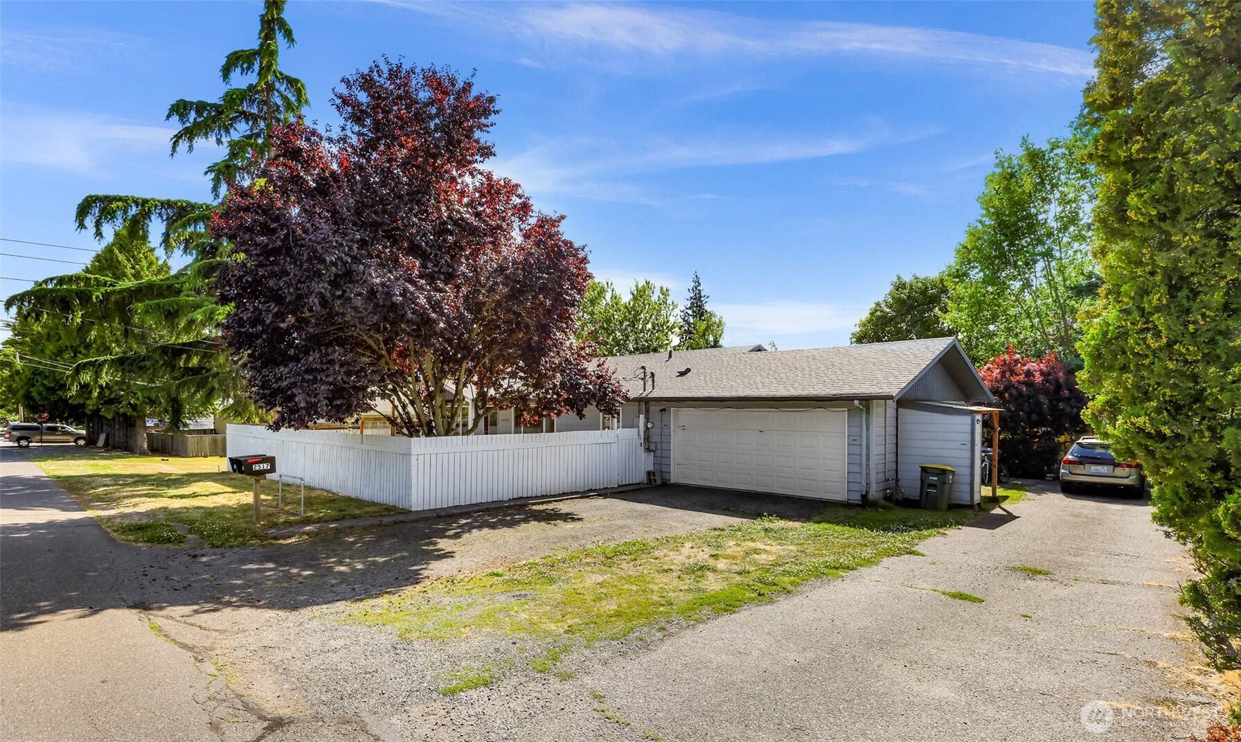 2517 Superior ST, Bellingham, WA 98226