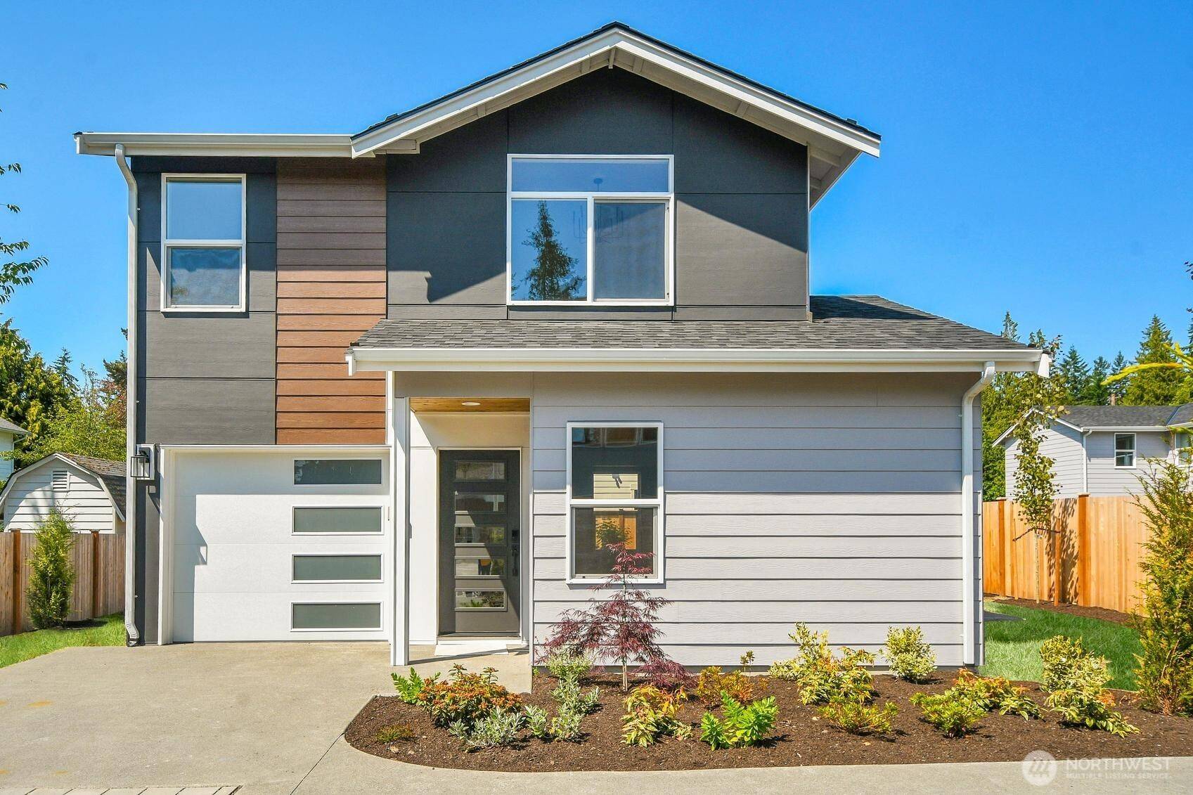 16614 63rd AVE W #B, Lynnwood, WA 98037