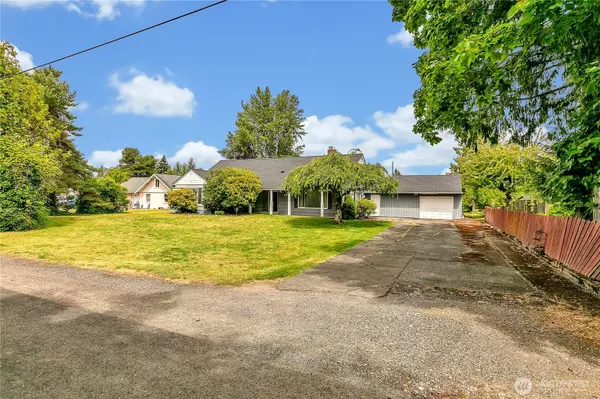 205 123rd ST E, Tacoma, WA 98445