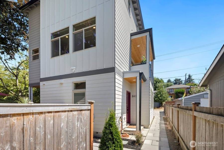 8410 17th AVE SW, Seattle, WA 98106