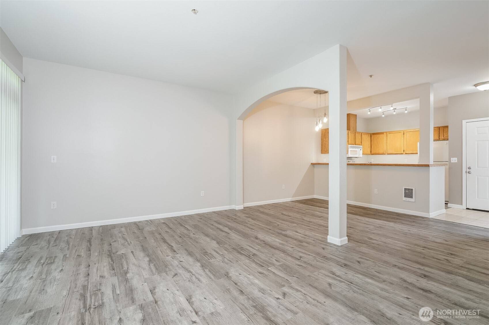 5400 Harbour Pointe BLVD #E102, Mukilteo, WA 98275
