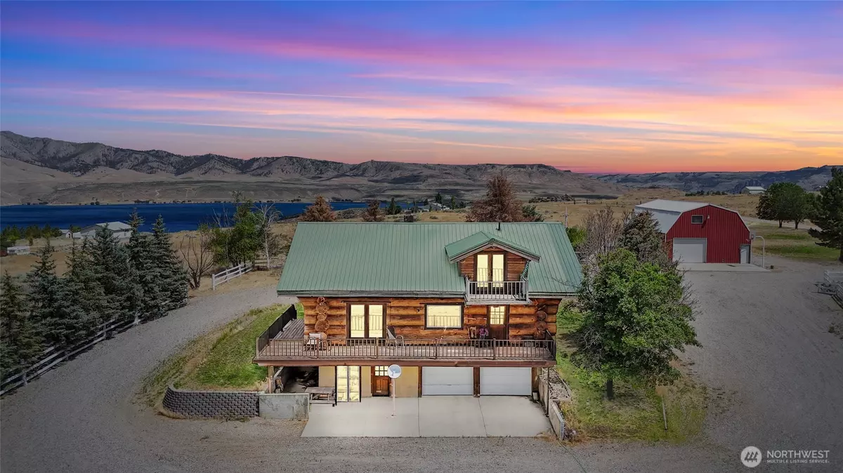 Grand Coulee, WA 99133,46575 Meadowlark LN