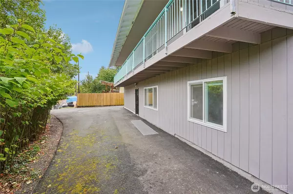 Burien, WA 98168,2305 S 116th PL