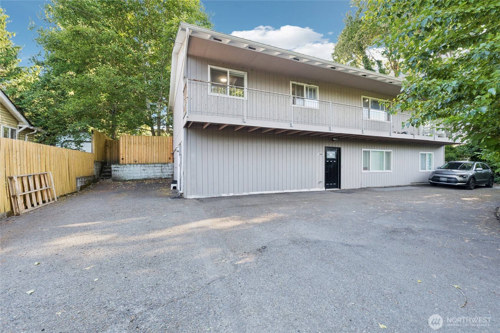 2305 S 116th PL, Burien, WA 98168