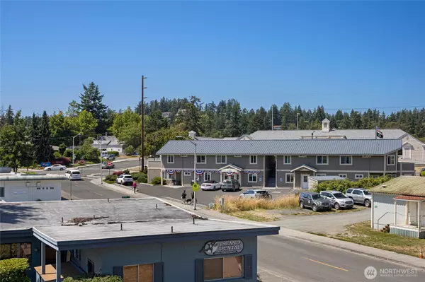 Friday Harbor, WA 98250,470 Reed ST #2