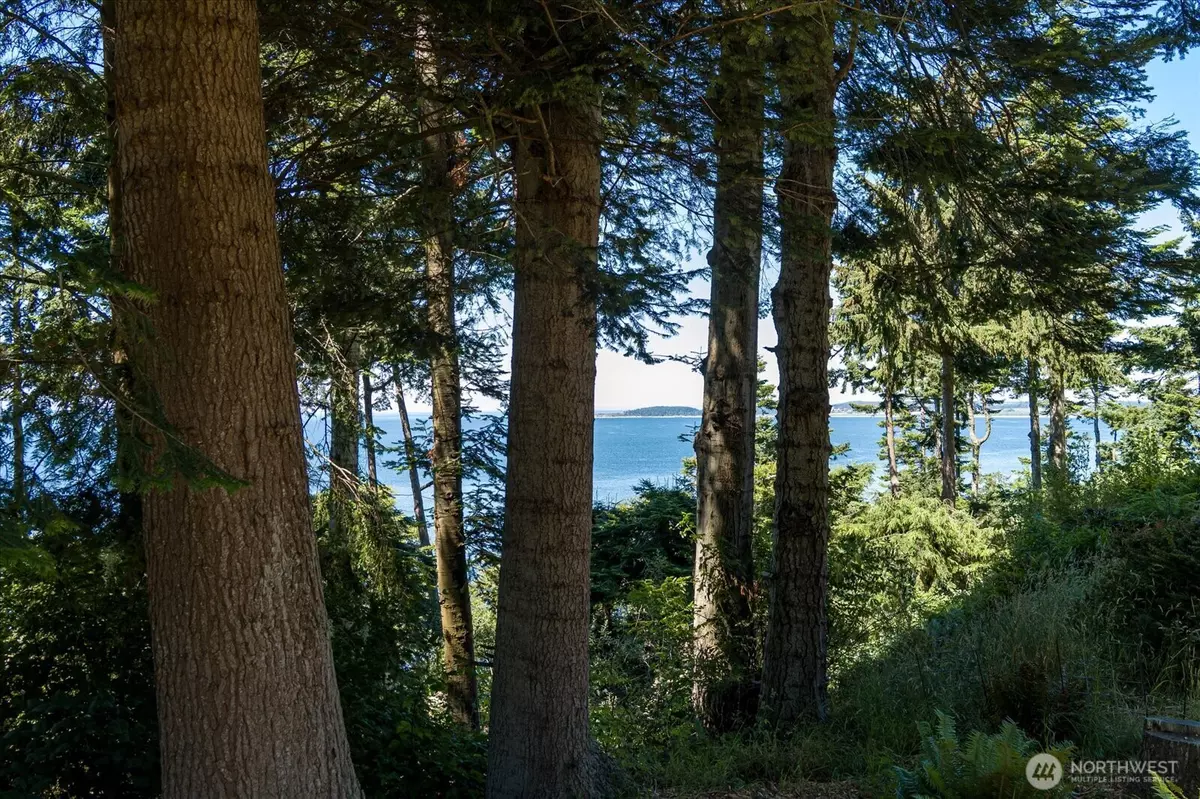 Coupeville, WA 98239,2140 Inverness WAY