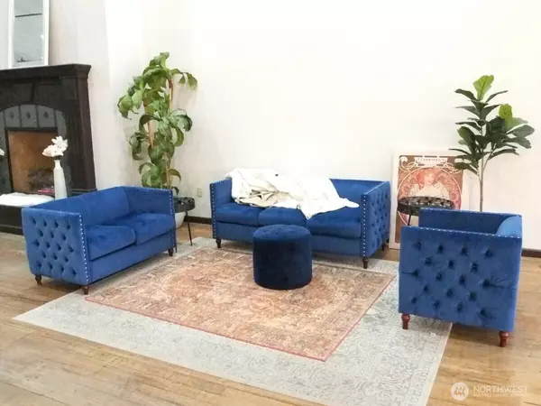 Yakima, WA 98902,302 W Yakima AVE #107