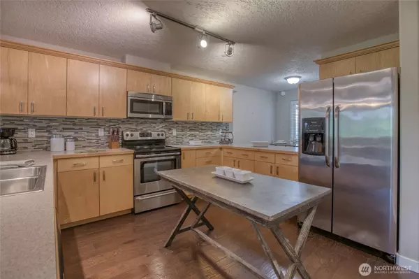 Ocean Shores, WA 98569,262 Oyhut Bay BLVD SW #305