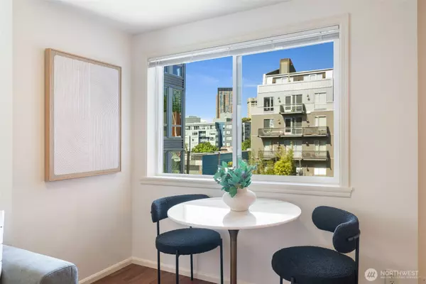 Seattle, WA 98122,1614 Summit AVE #308
