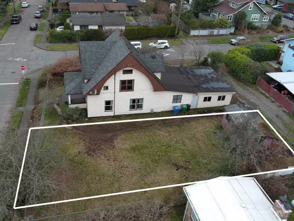 3902 S Angel PL,  Seattle,  WA 98118