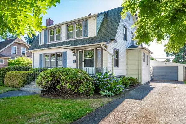 904 Lewis AVE, Sumner, WA 98390