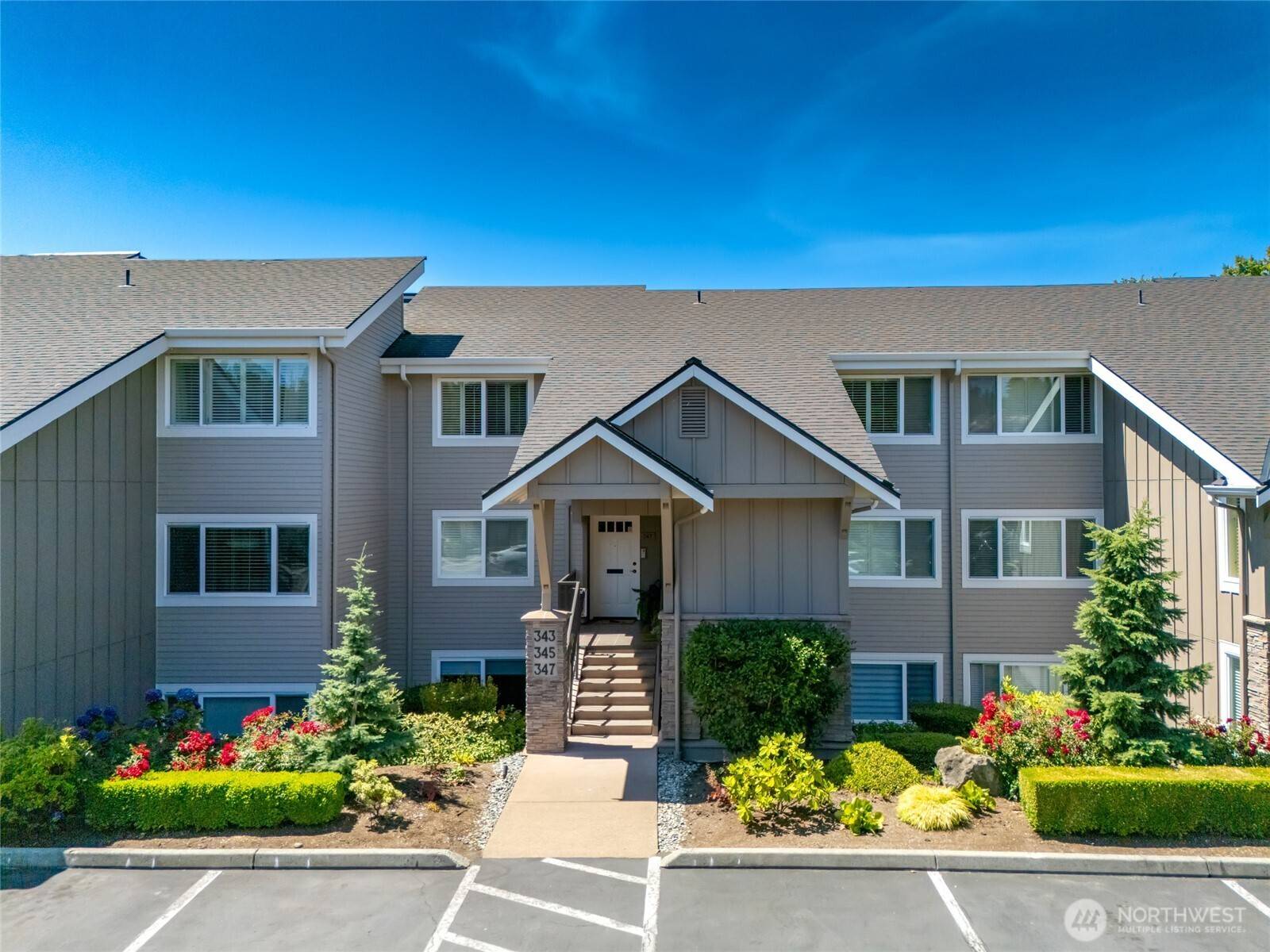 345 101st Ave SE, Bellevue, WA 98004