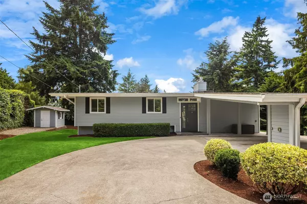 1945 SW 170th ST, Normandy Park, WA 98166
