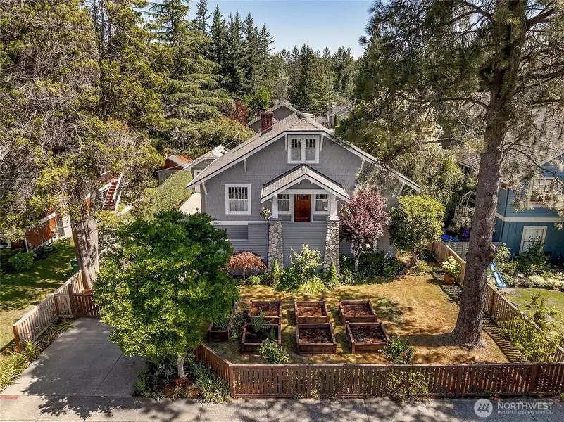 39622 SE Park ST, Snoqualmie, WA 98065