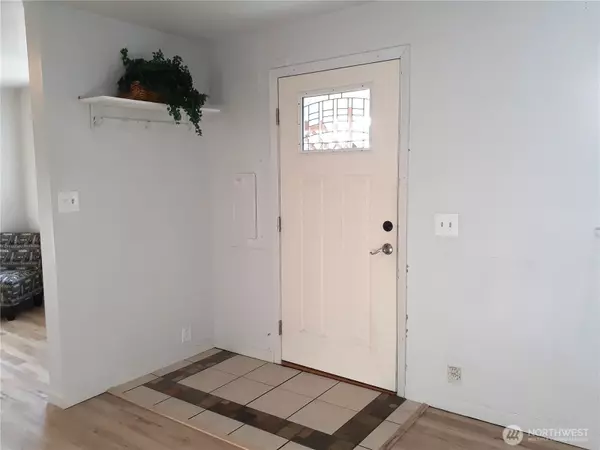 Bremerton, WA 98312,1135 Morgan RD NW #A & B