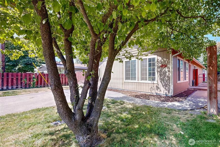 514 School AVE, Walla Walla, WA 99362