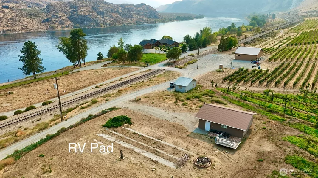 27375 US Hwy 97, Chelan, WA 98816