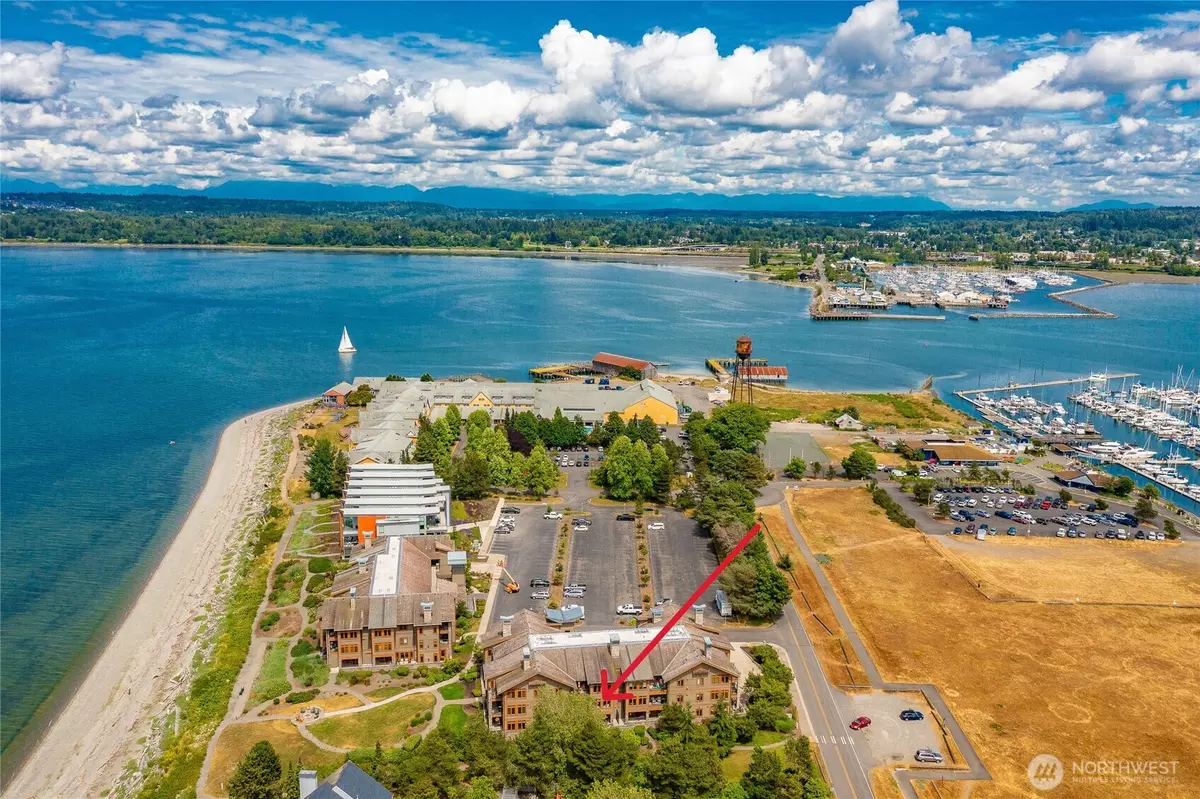 Blaine, WA 98230,9525 Semiahmoo Pkwy #A204