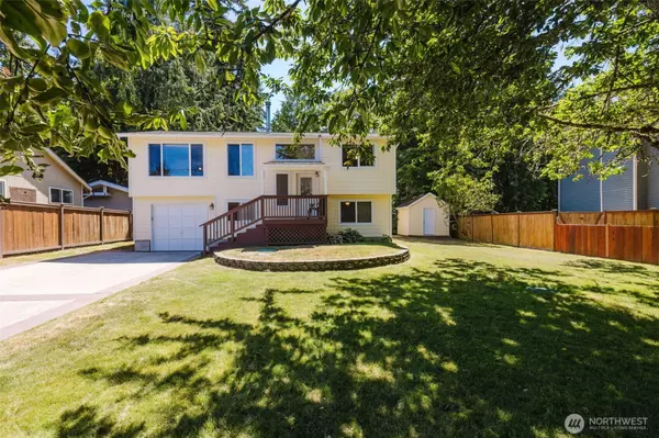 2025 NW Mulholland BLVD, Poulsbo, WA 98370