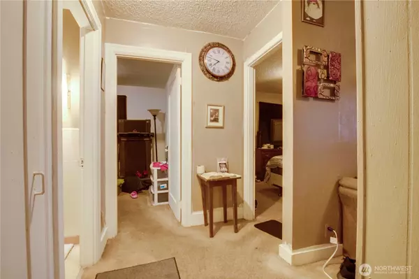 Tacoma, WA 98408,4840 J ST S