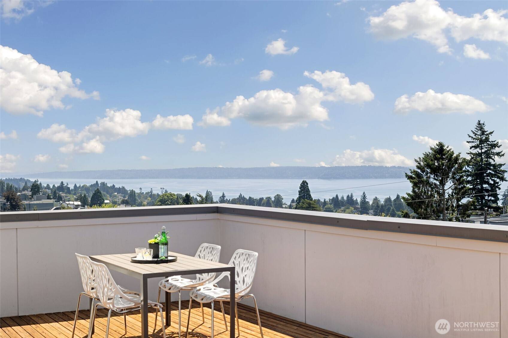 4151 California AVE SW #A, Seattle, WA 98116