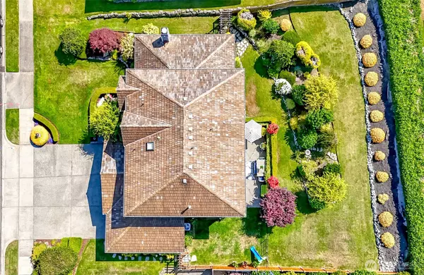 Tacoma, WA 98422,5602 24th AVE NE