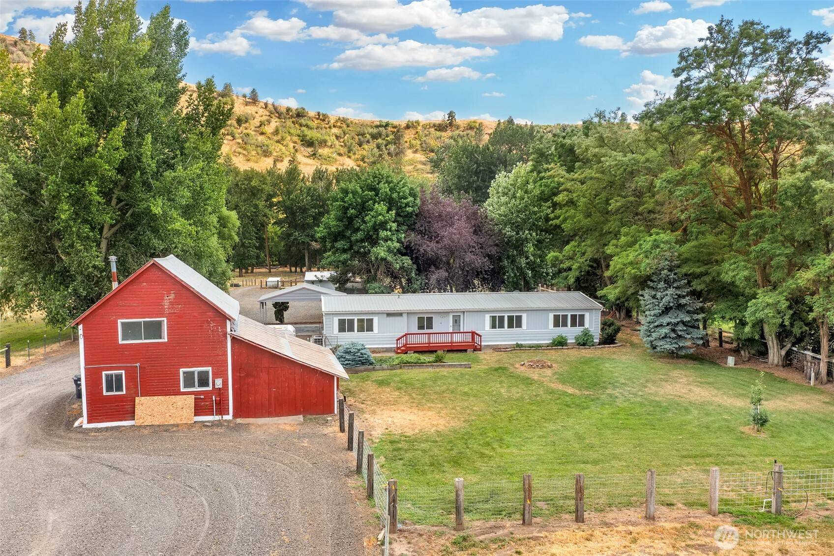21018 E Highway 12, Waitsburg, WA 99361