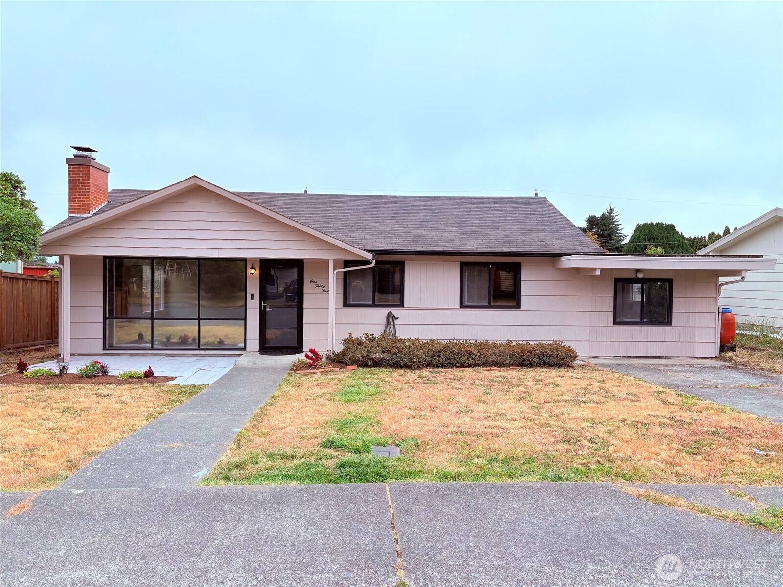 135 W Forest, Port Angeles, WA 98362