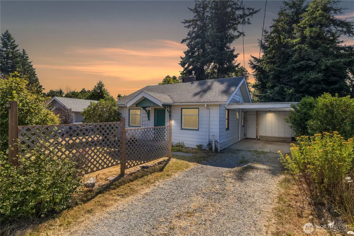 Bellingham, WA 98225,3229 Pinewood AVE