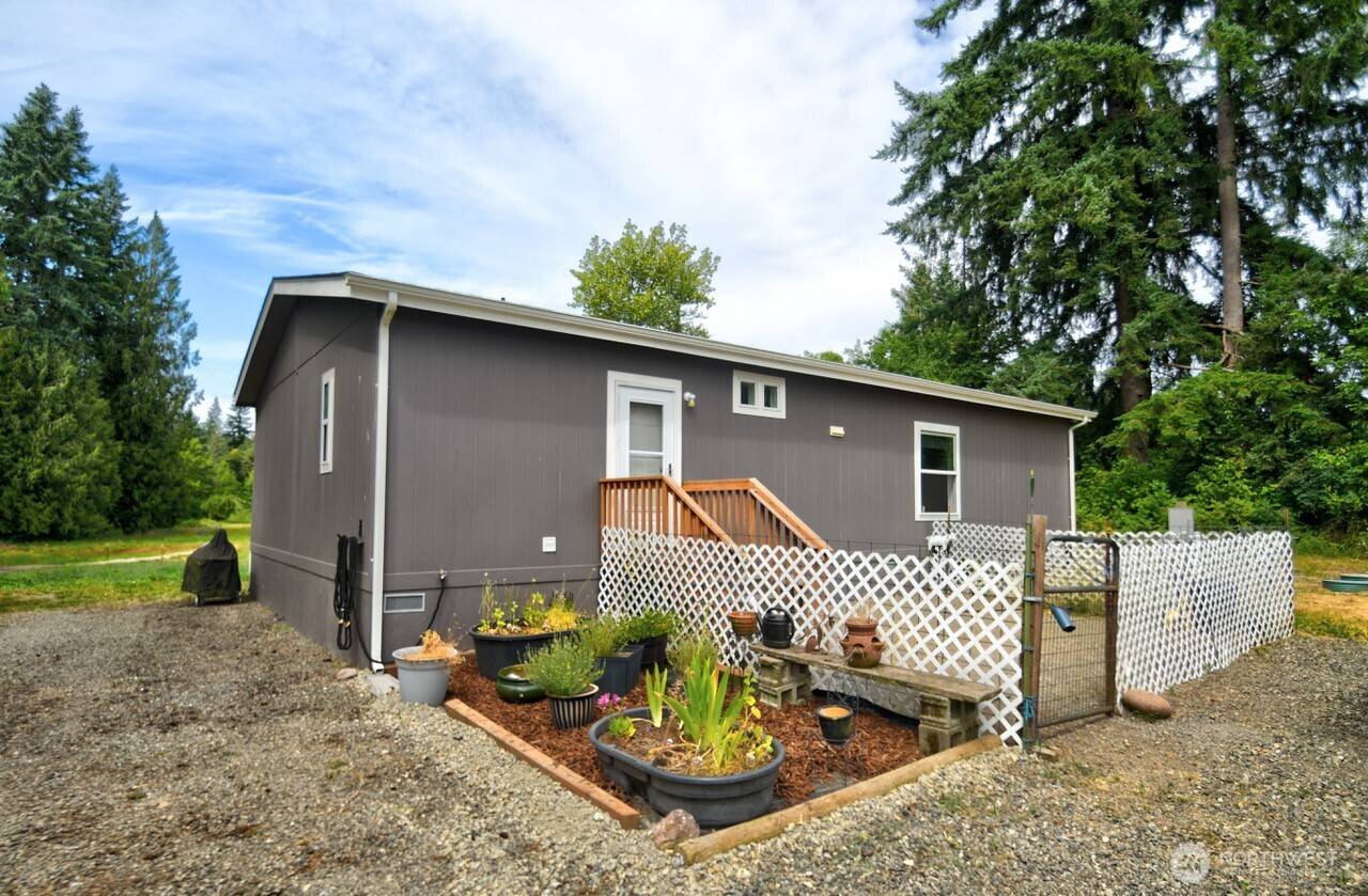 273 Jorgensen RD, Onalaska, WA 98570