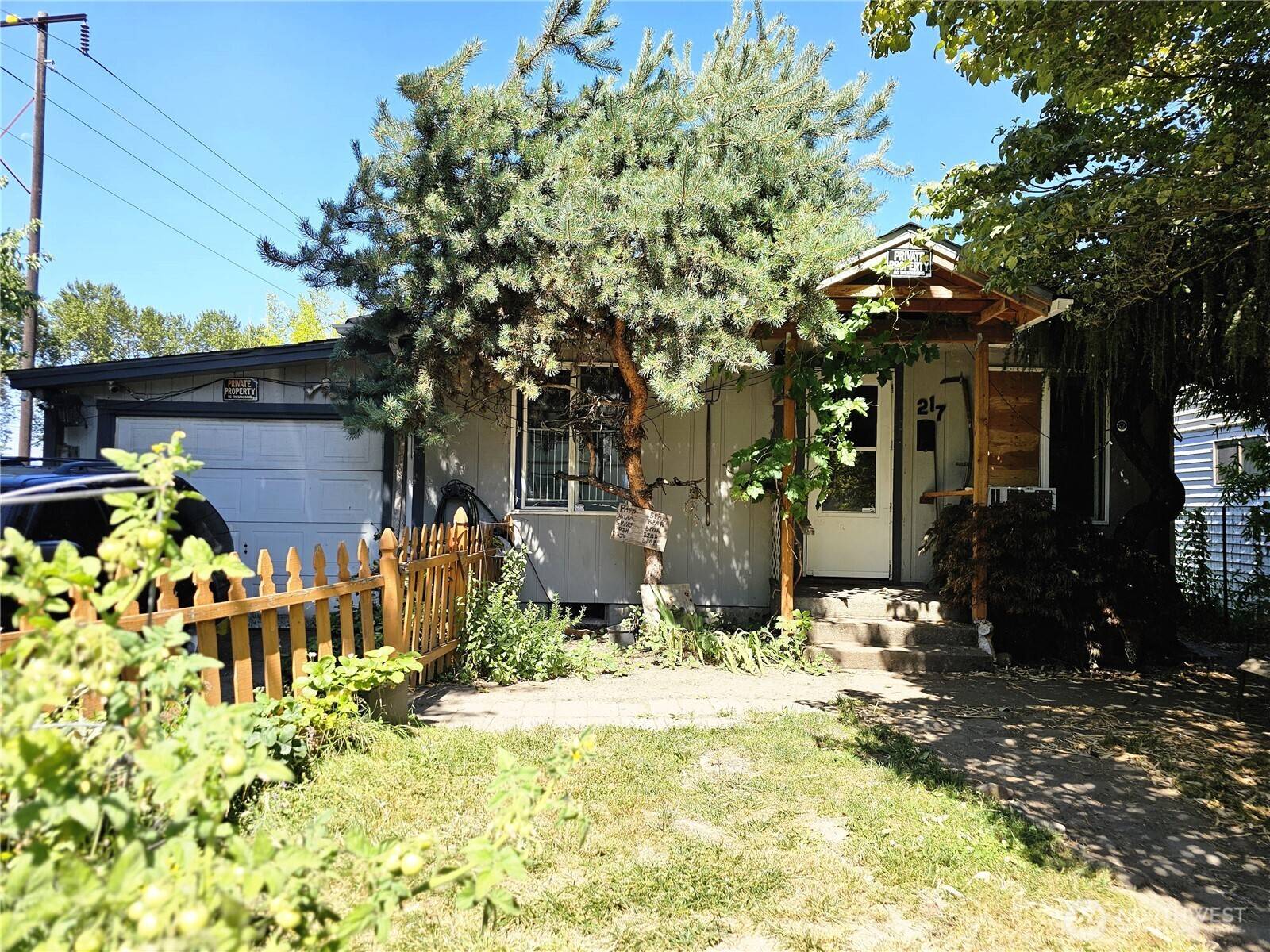 217 25th AVE, Longview, WA 98632
