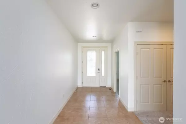 Moses Lake, WA 98837,8306 Road 3.2 NE