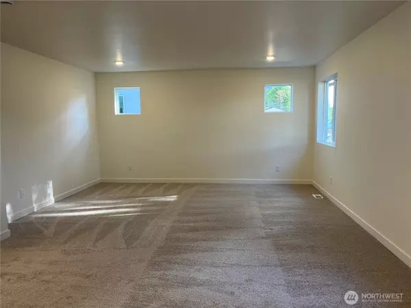 Poulsbo, WA 98370,1957 NW Meadowview DR #42