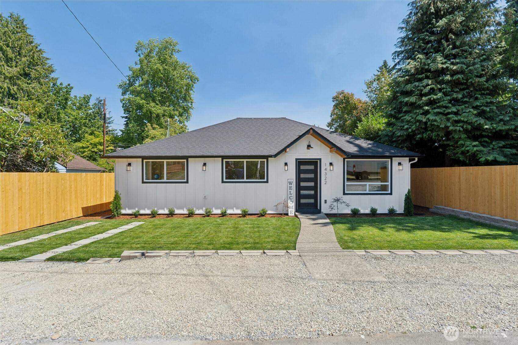 14322 Burke AVE N, Seattle, WA 98133
