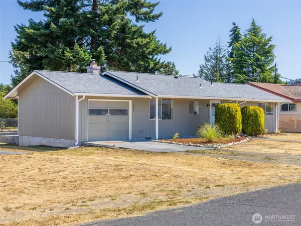 406 N Matriotti AVE, Sequim, WA 98382