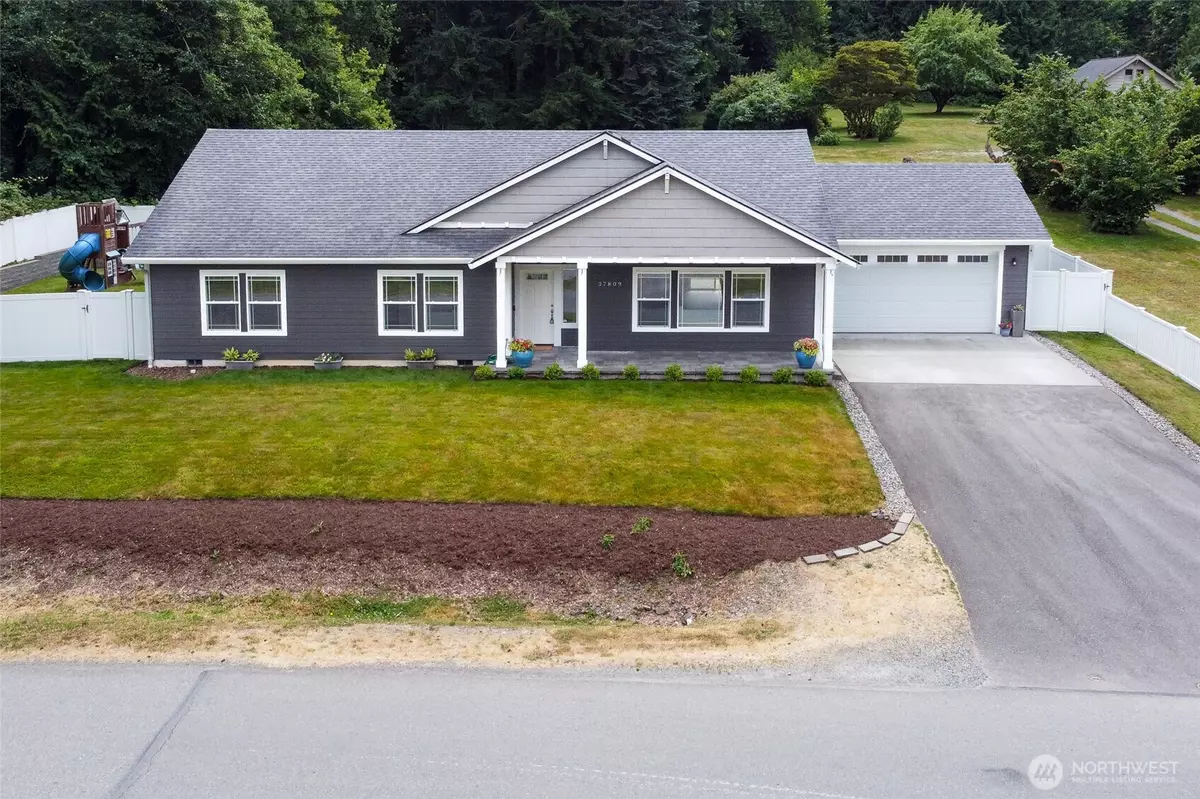 Snoqualmie, WA 98065,37809 SE 88th ST