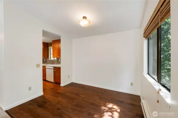 Burien, WA 98146,13235 12th AVE SW #733