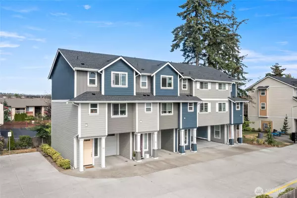 334 9th AVE SE #C11, Puyallup, WA 98372