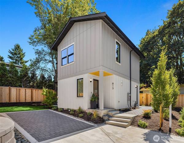 813 18th AVE W, Kirkland, WA 98033