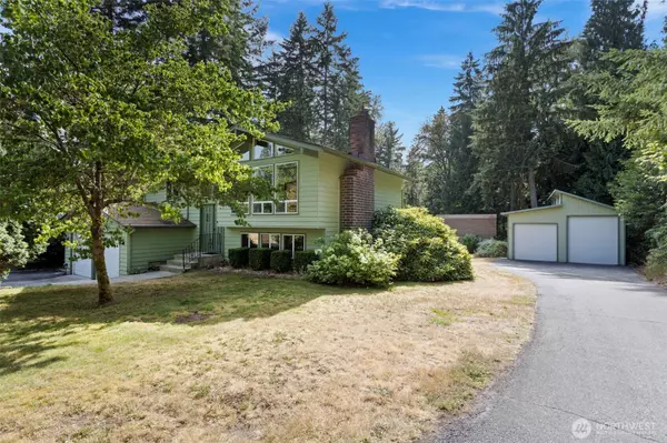 18323 189th AVE NE, Woodinville, WA 98077