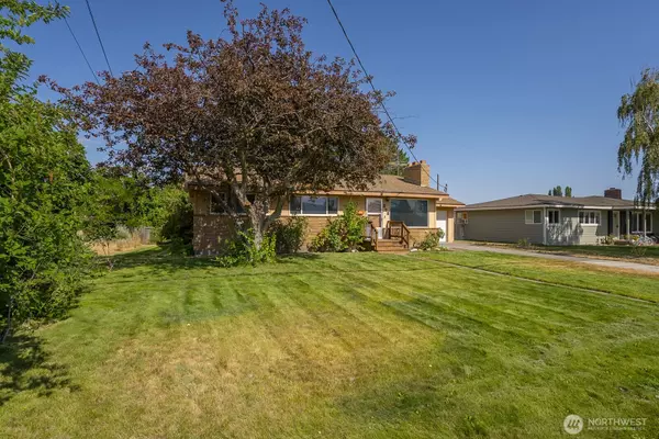 Ephrata, WA 98823,272 D ST SE