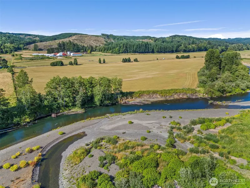 627 Wynoochee Valley RD, Montesano, WA 98563