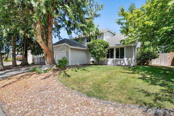 4524 Carnaby ST, Kent, WA 98032