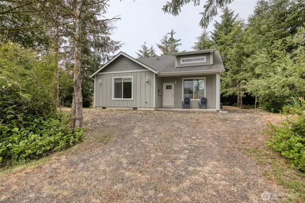 136 Spruce LOOP SW, Ocean Shores, WA 98569