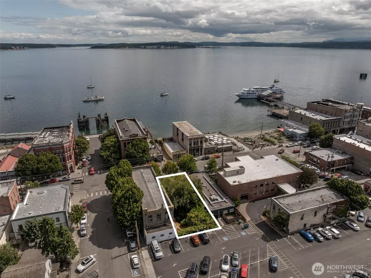 Port Townsend, WA 98368,7 XXX Water ST