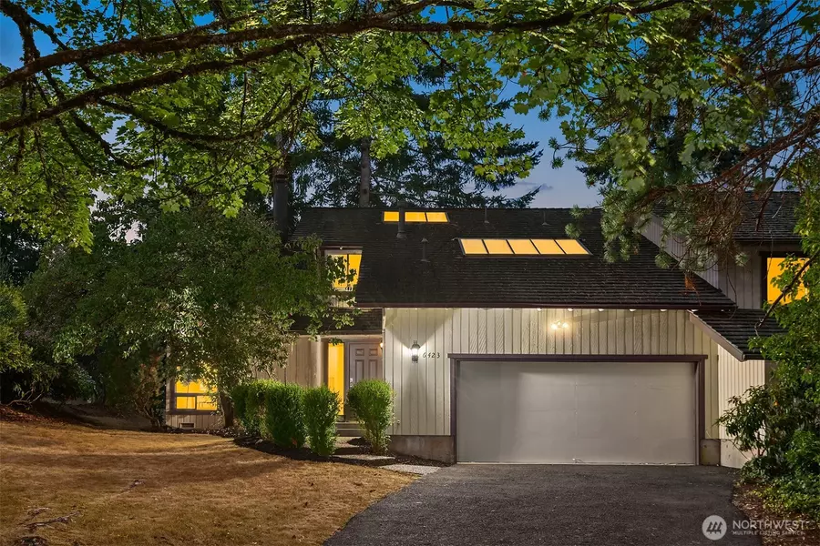 6423 156th PL NE, Redmond, WA 98052