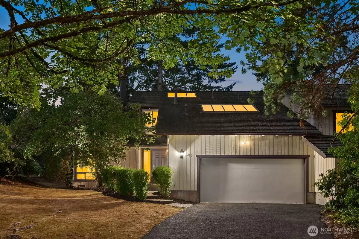 Redmond, WA 98052,6423 156th PL NE